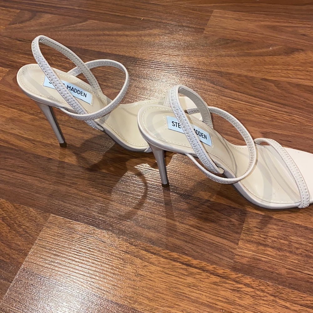 Steve Madden Nude Gabriella (Sold out)